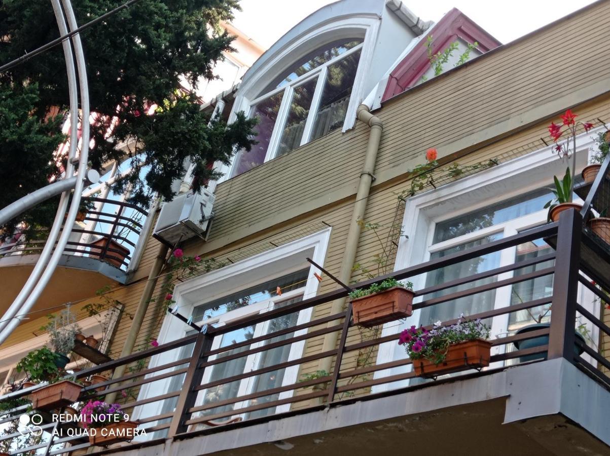 Guesthouse Melikishvili 57 Batumi Eksteriør billede